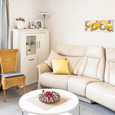 Morgensonne By Interhome * Karlshagen